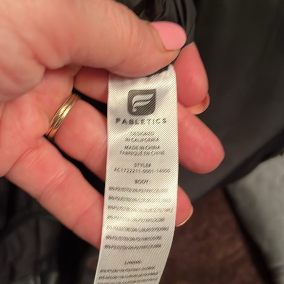 Fabletics The Grip Tote Duffel Gym/Travel Bag, Black, 20.5” x 11.5” x 6.5” - Picture 12 of 15